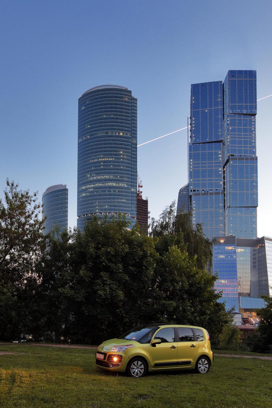  Citroen C3 Picasso 2009 года  (фото 90 из 242)